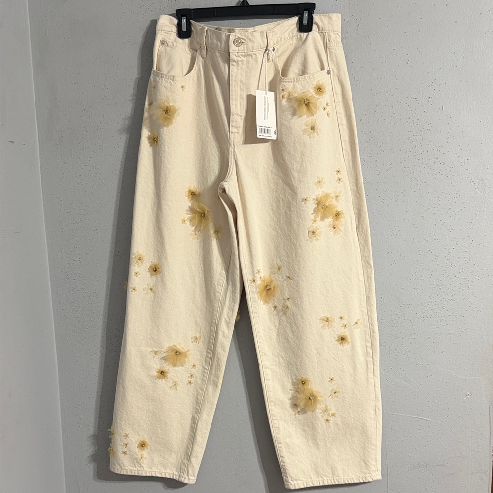 FRAME Embellished Low Slung Barrel Vanilla Bean Floral Cream Jeans